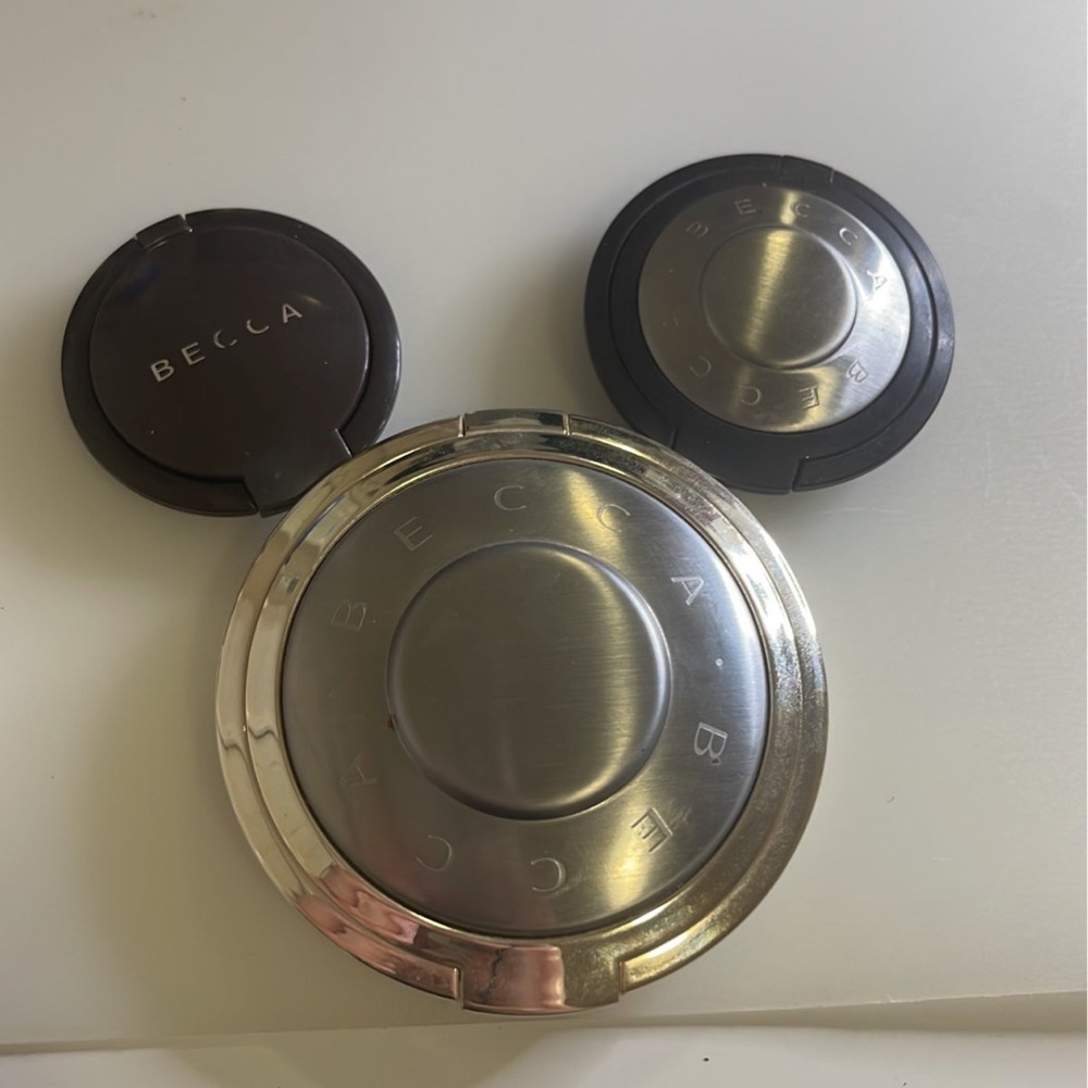 Becca highlighter